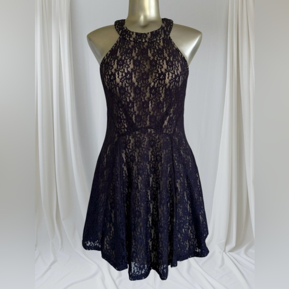 FREE ✅Dark Navy Lace Dress - Picture 6 of 15